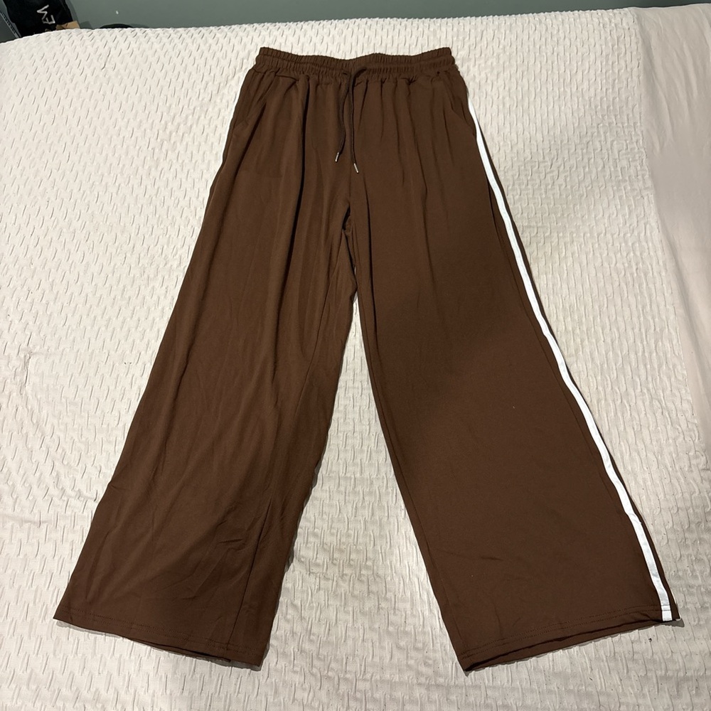 Brown Wide-Leg Pants with White Stripe